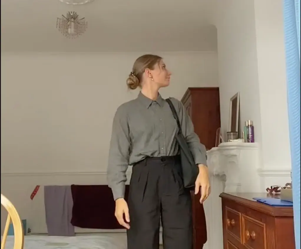 French Teacher Reacts to UK Expressions